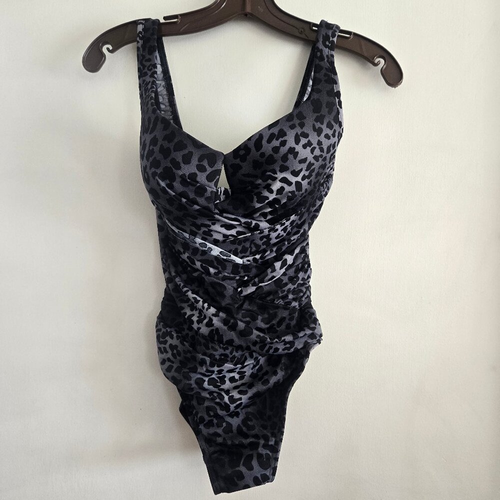 Miraclesuit Animal Print One Piece Swimsuit NWOT